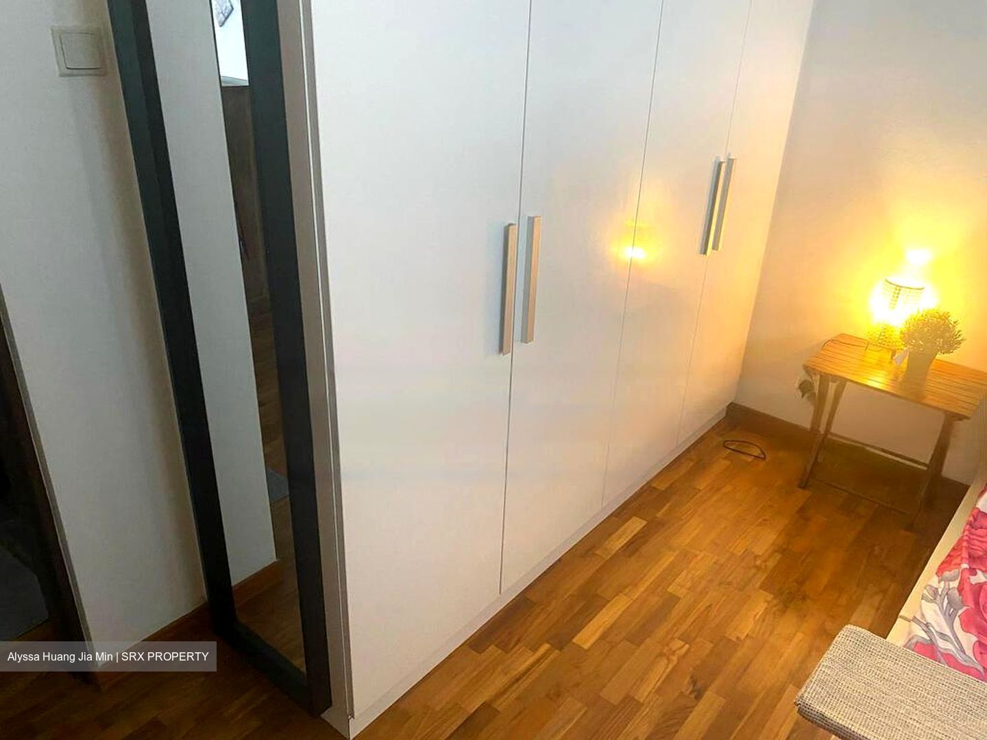 International Plaza (D2), Apartment #493945081